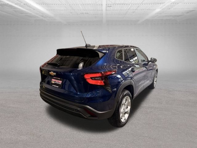 Used 2024 Chevrolet Trax LS w/ LS Convenience Package FWD image 22