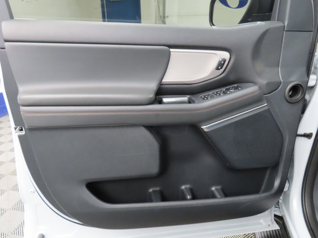 Used 2025 Ford Expedition Max Active image 69