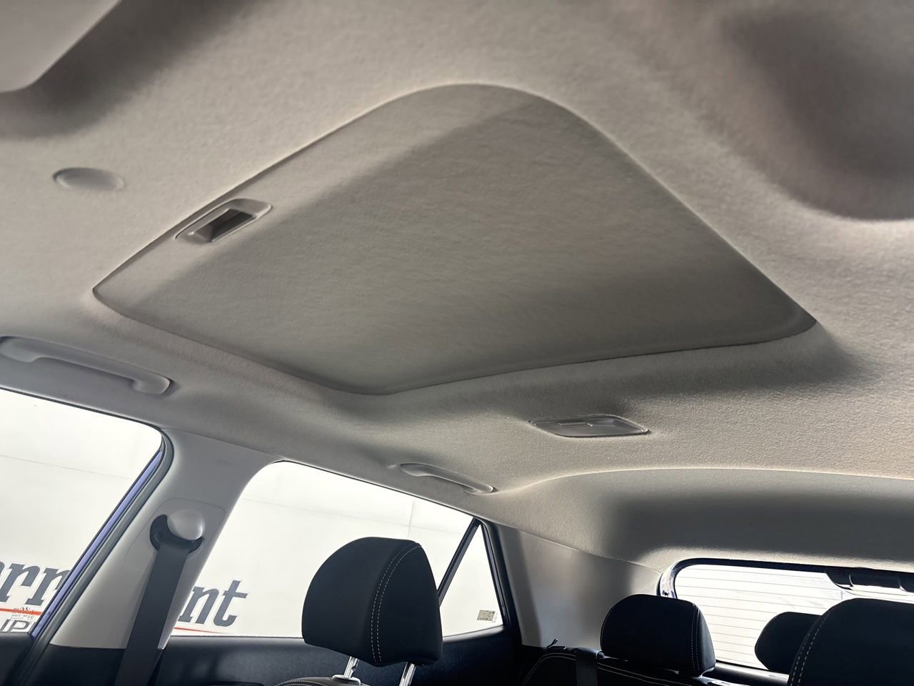 Used 2025 Hyundai Venue SEL FWD image 10