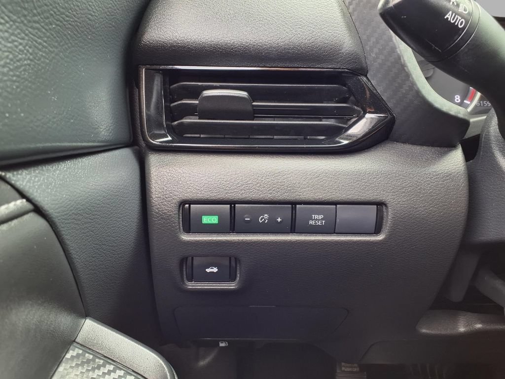 Used 2024 Nissan Sentra SV FWD image 17