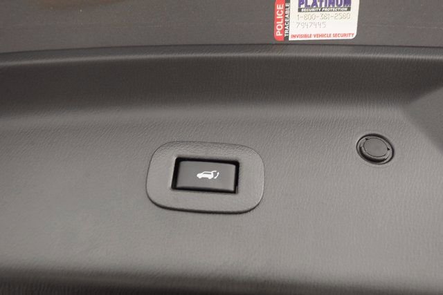 Used 2023 INFINITI QX80 Sensory image 40