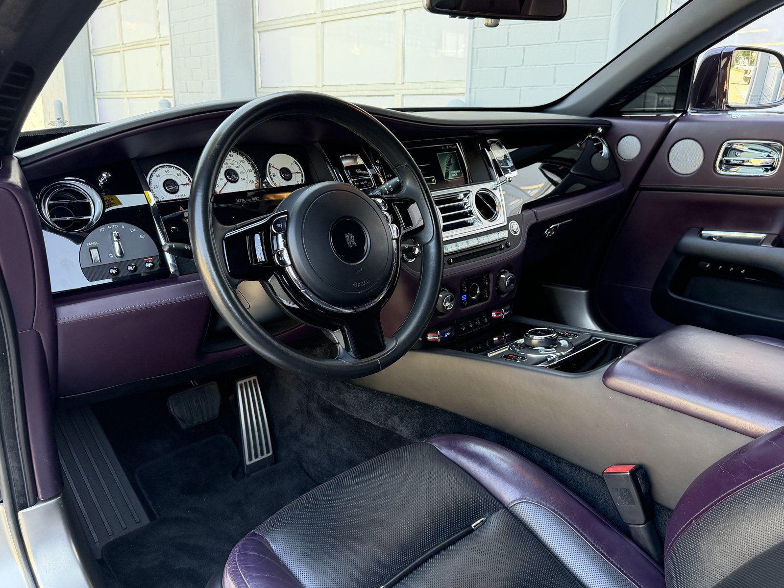 Used 2018 Rolls-Royce Wraith RWD image 16