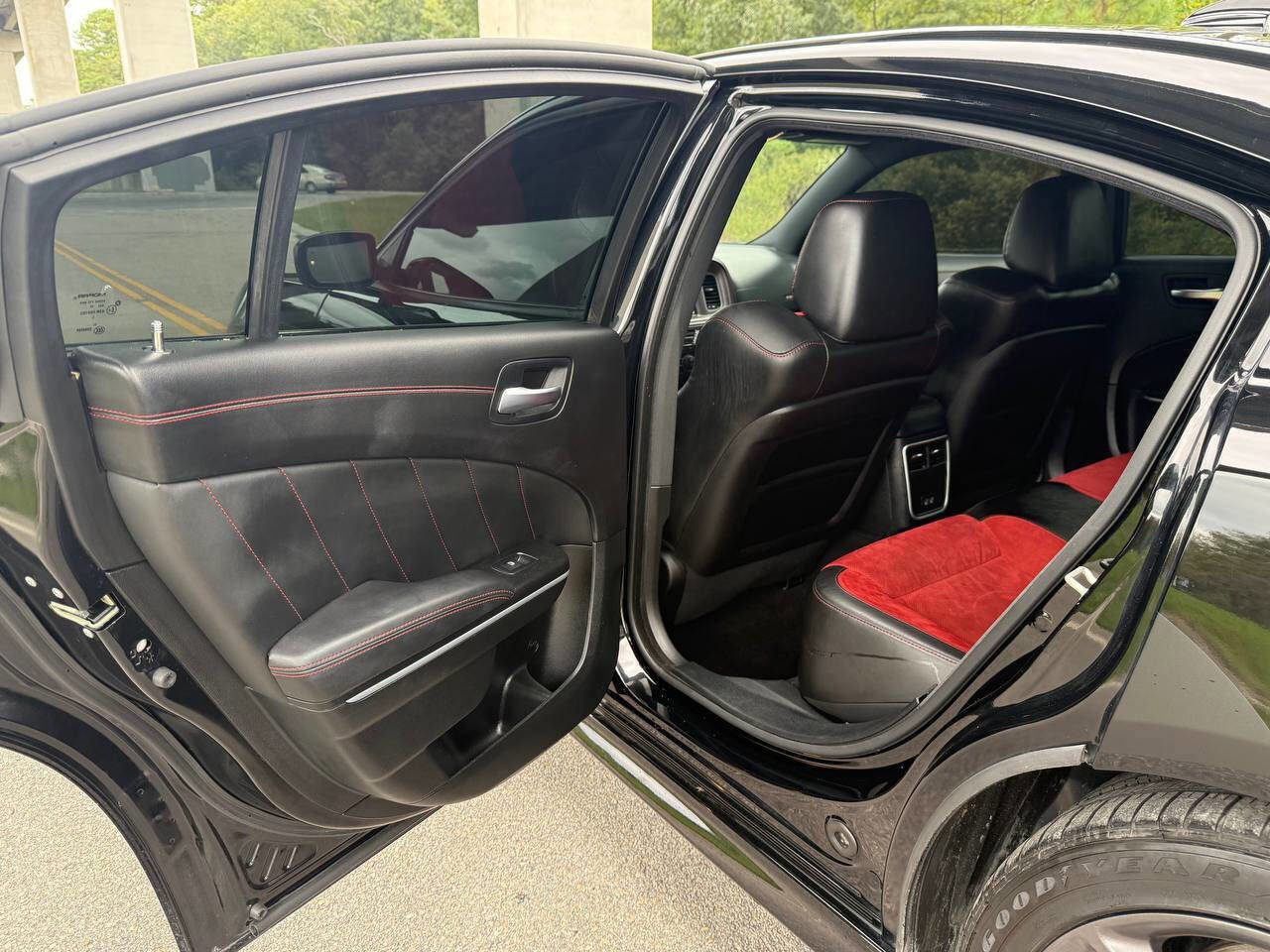 Used 2023 Dodge Charger Scat Pack w/ Plus Group image 28