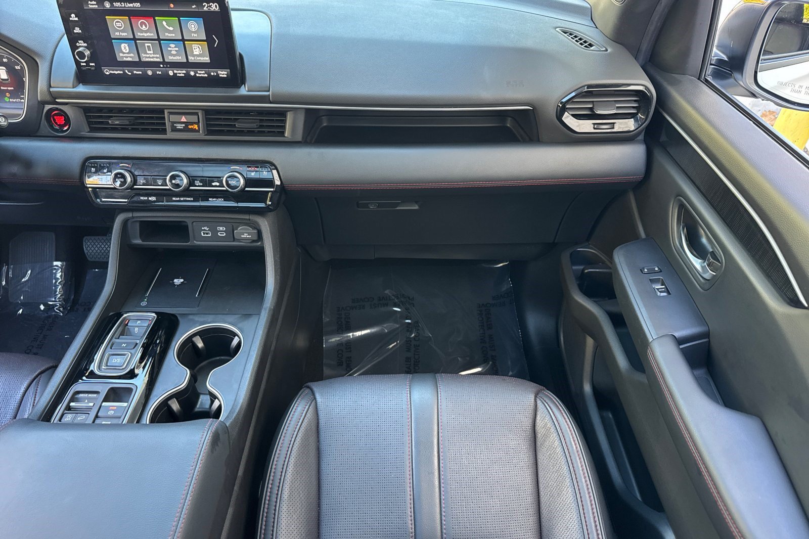 Used 2025 Honda Pilot Black Edition image 34