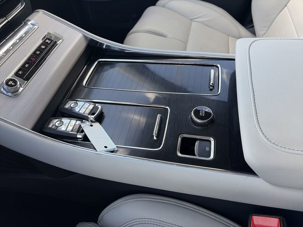 Used 2025 Lincoln Aviator Reserve w/ Equipment Group 201A image 21