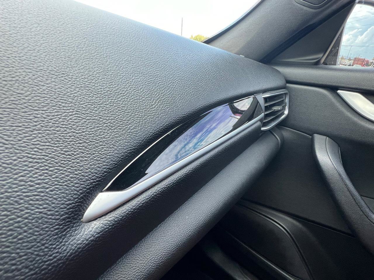 Used 2018 Maserati Levante AWD/4WD image 47