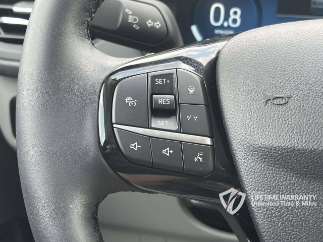 Used 2023 Ford Escape Platinum w/ Premium Technology Package AWD/4WD image 32