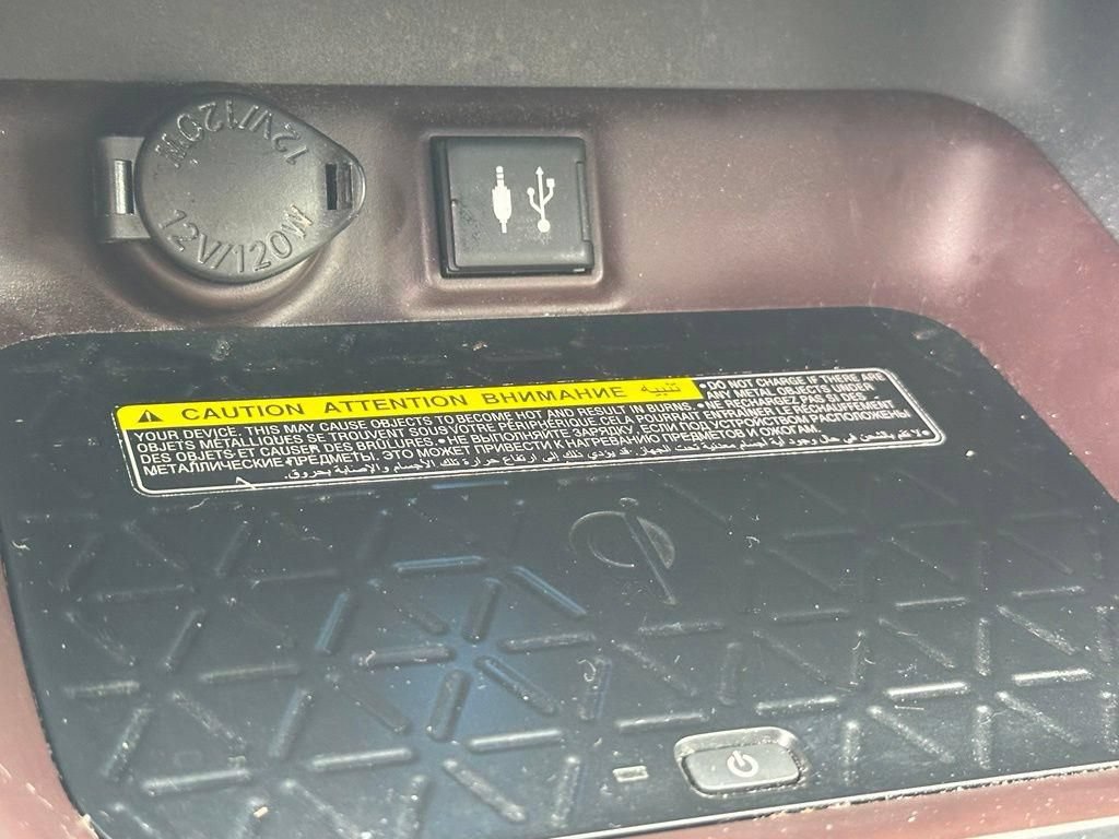 Used 2019 Toyota RAV4 Limited w/ Advanced Technology Package AWD/4WD image 13