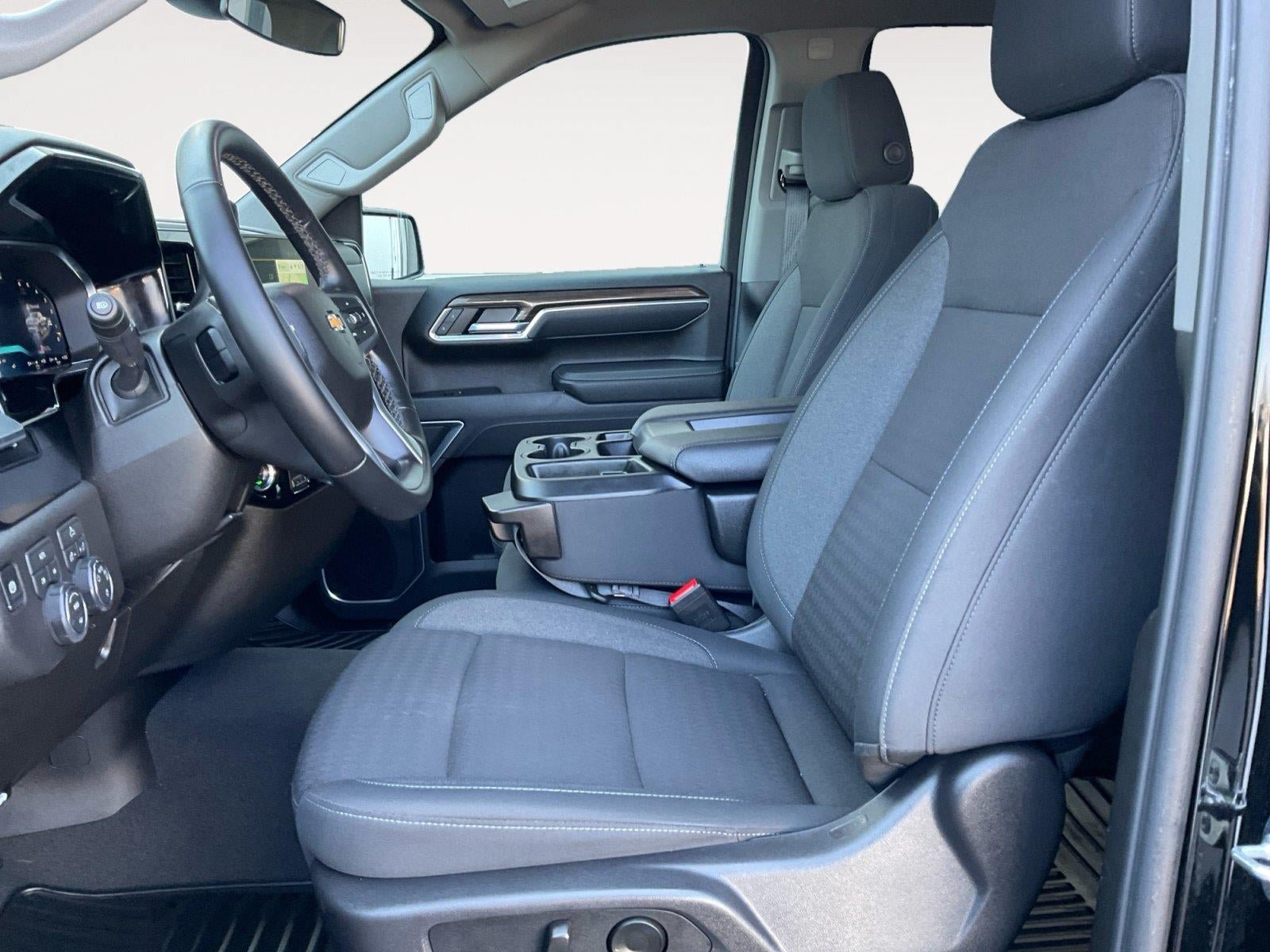 Used 2026 Chevrolet Silverado 1500 LT AWD/4WD image 9