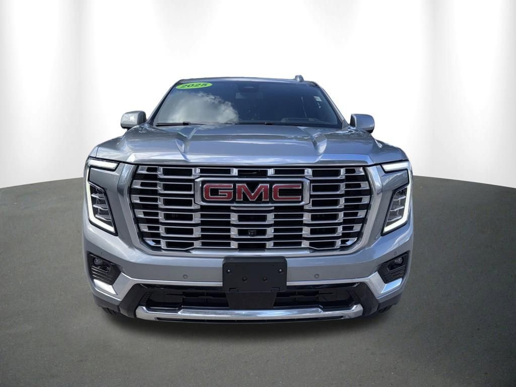 Used 2025 GMC Yukon Denali AWD/4WD image 13