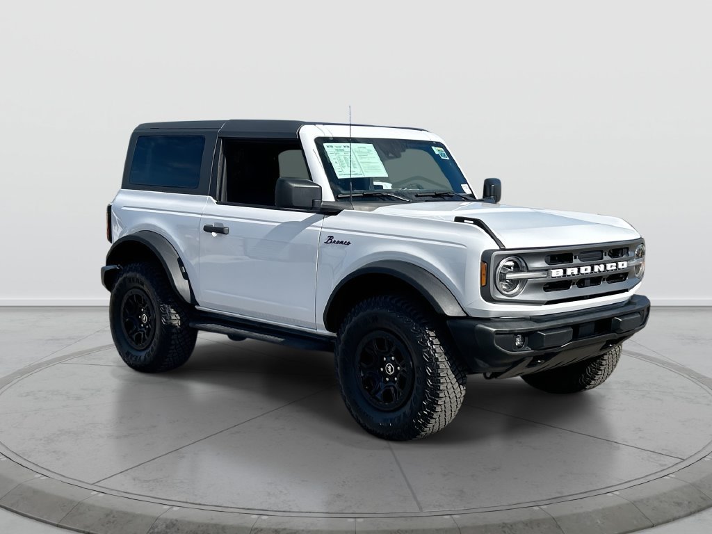 Used 2024 Ford Bronco Big Bend w/ Sasquatch Package AWD/4WD image 2