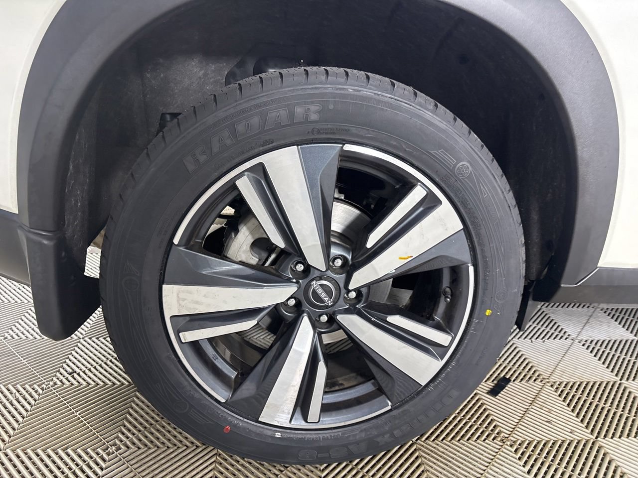 Used 2023 Nissan Rogue SL w/ SL Premium Package AWD/4WD image 33
