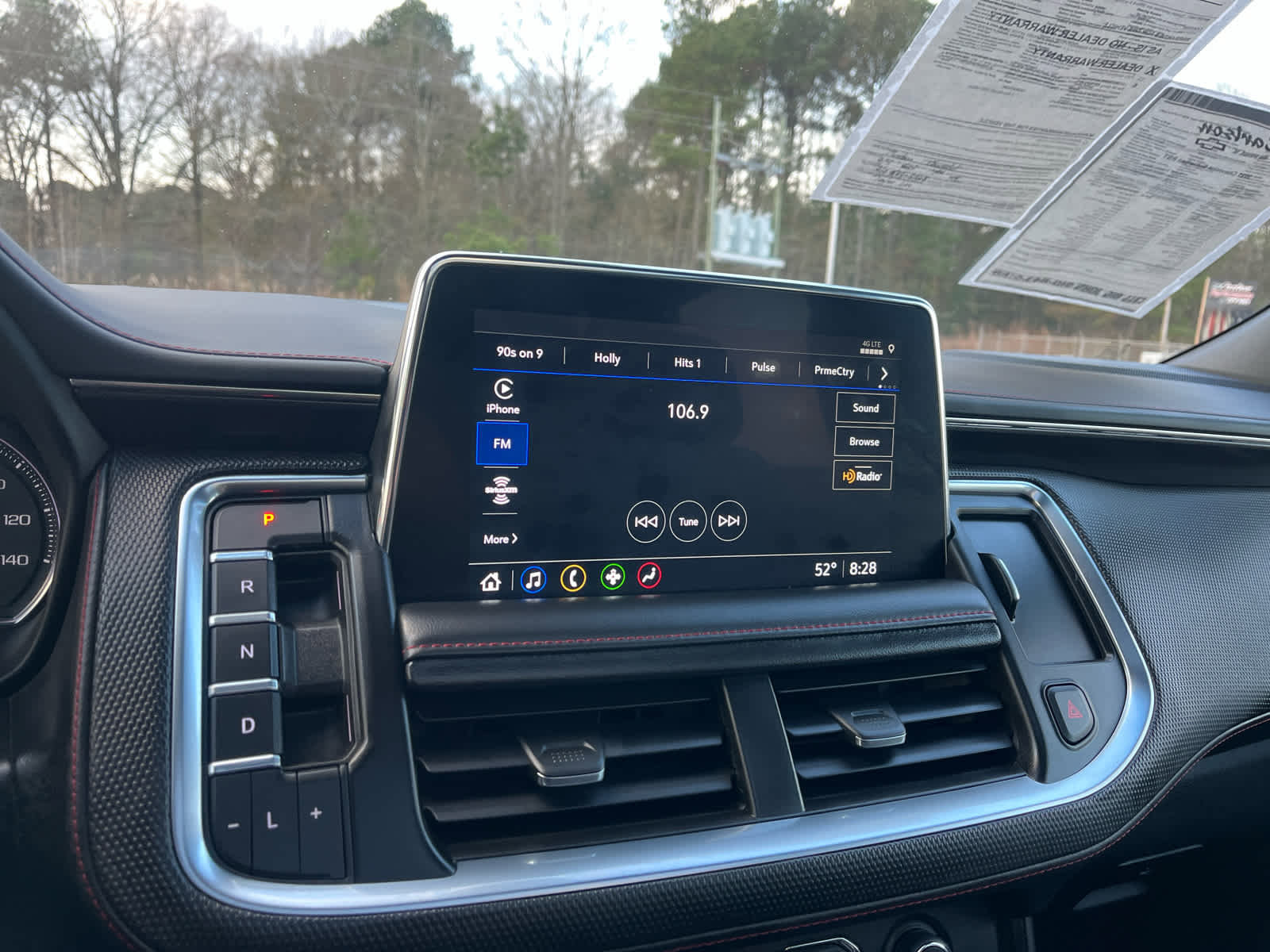 Used 2021 Chevrolet Suburban RST w/ Luxury Package image 30