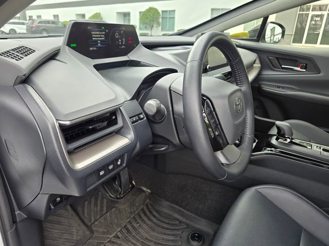Used 2023 Toyota Prius XLE image 21