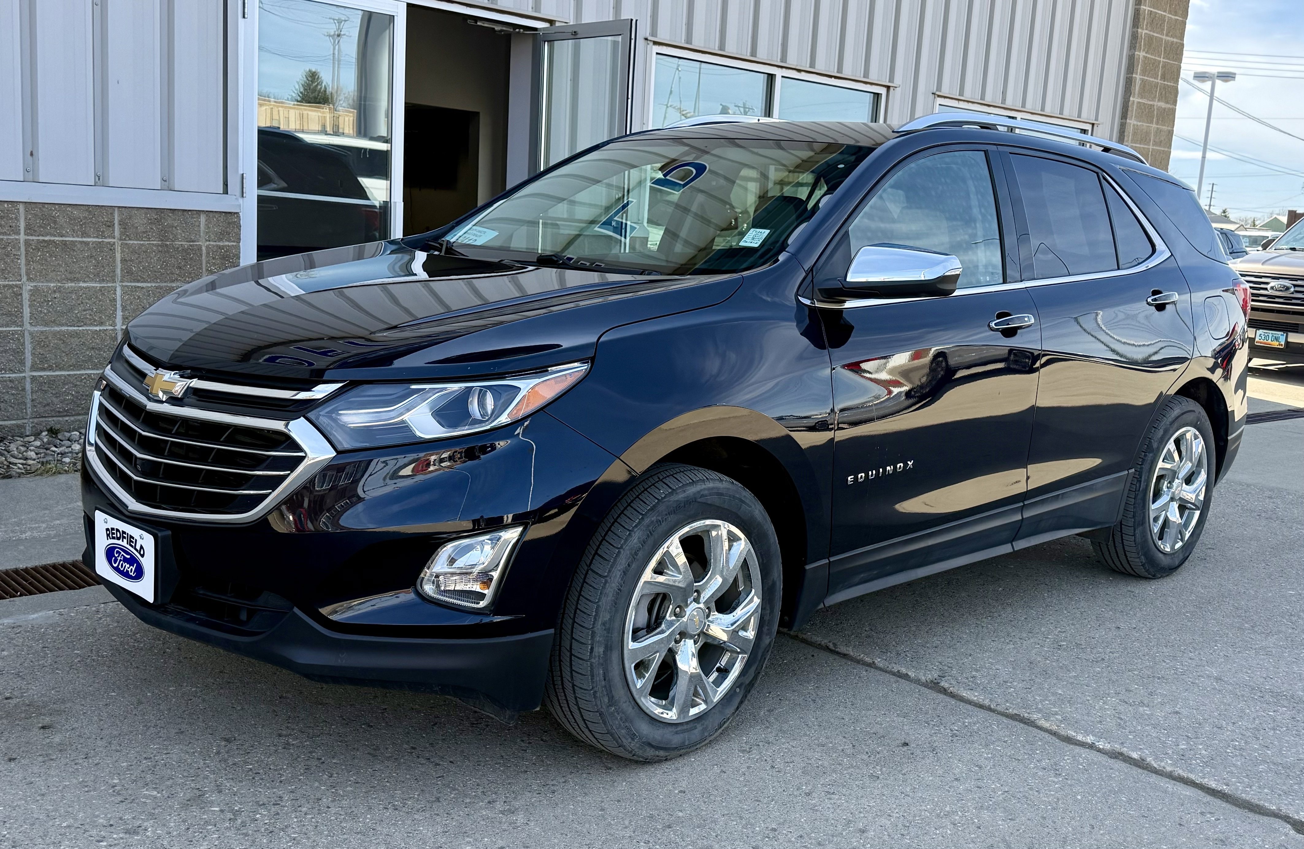 Used 2021 Chevrolet Equinox Premier AWD/4WD image 2