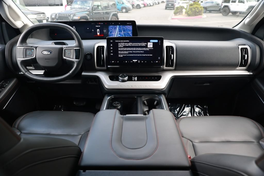 Used 2025 Ford Expedition Active RWD image 28