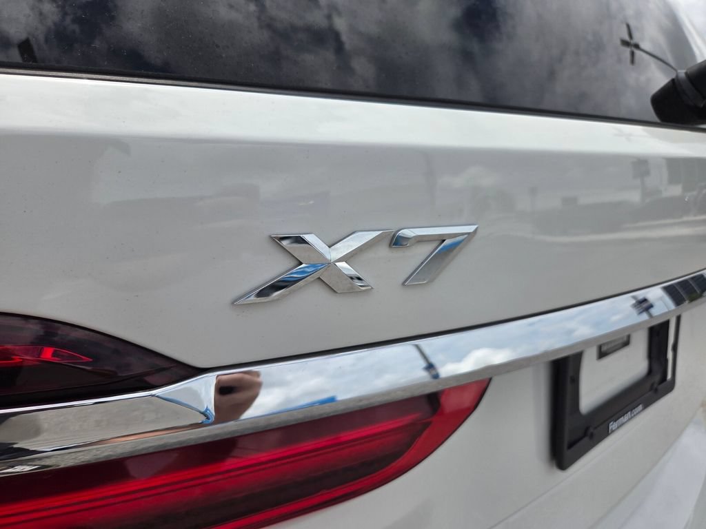 Used 2021 BMW X7 xDrive40i AWD/4WD image 12