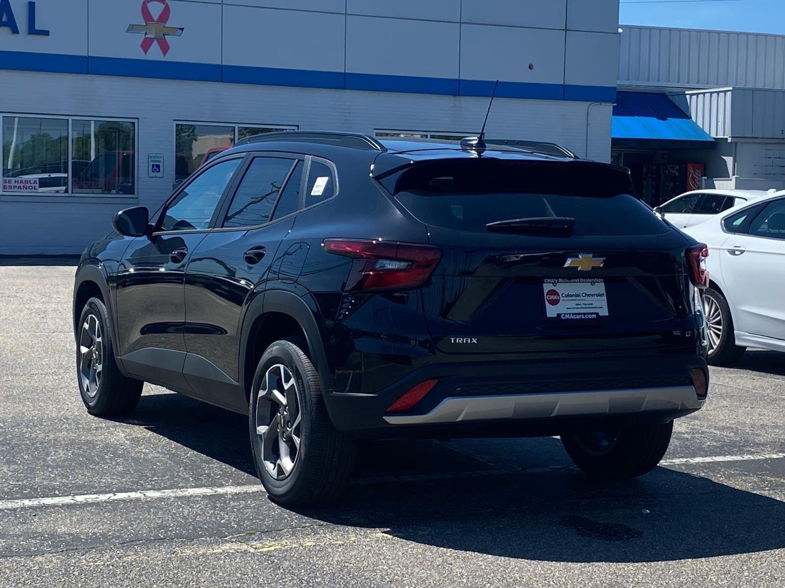 New 2026 Chevrolet Trax LT w/ LT Convenience Package FWD image 4