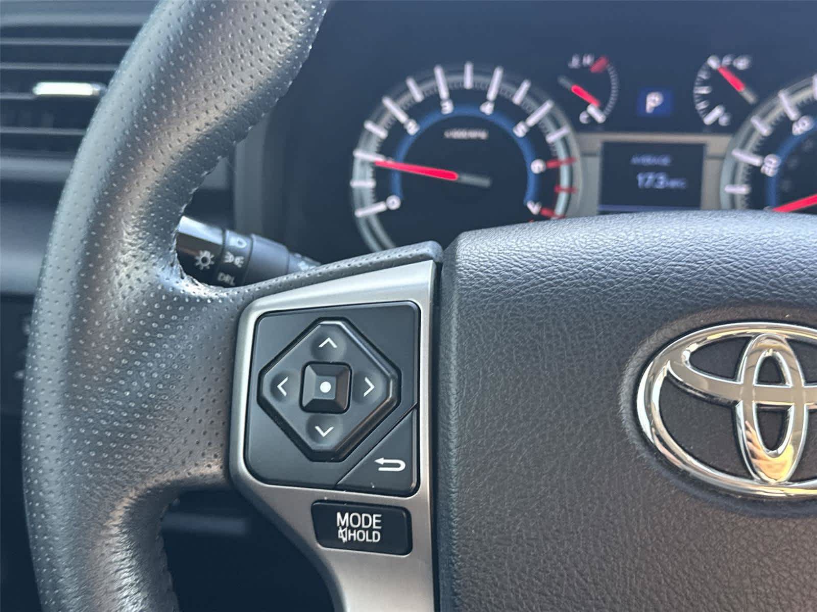 Used 2019 Toyota 4Runner SR5 Premium AWD/4WD image 19