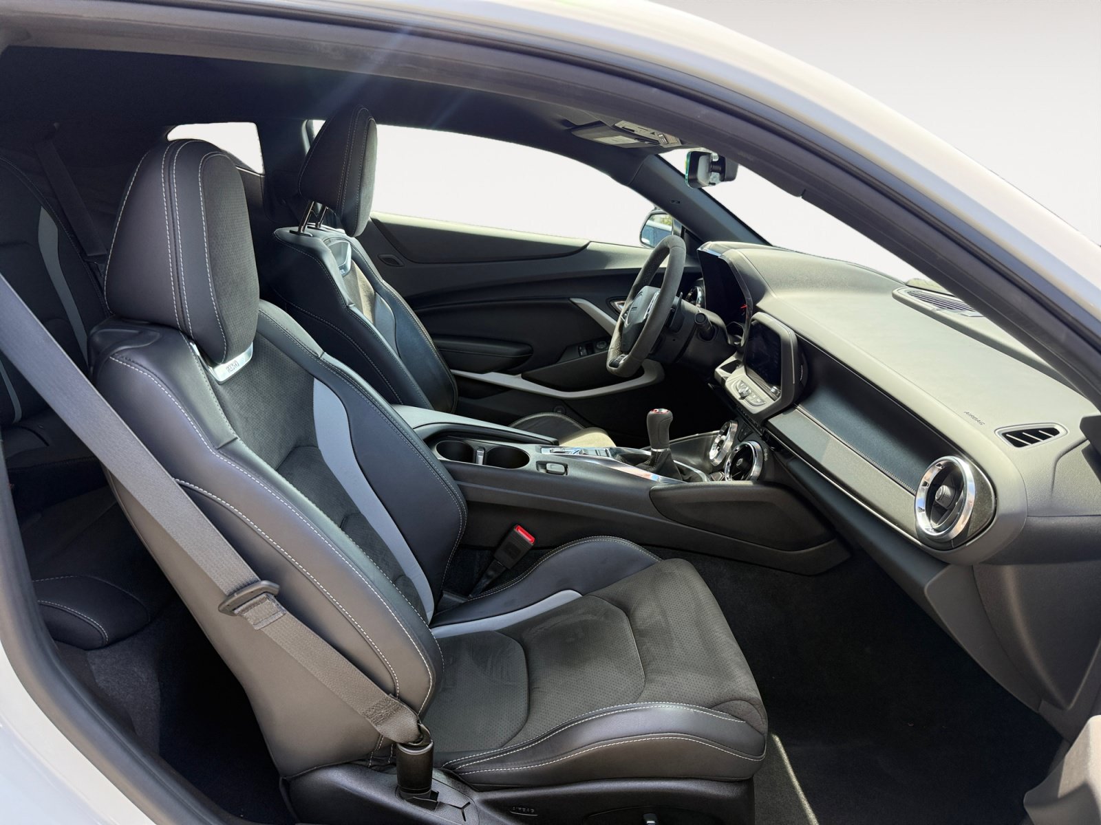 Used 2019 Chevrolet Camaro SS RWD image 19