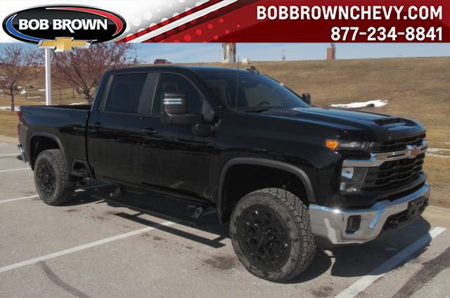 Used 2024 Chevrolet Silverado 2500 LT image 1