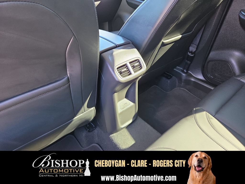 Used 2024 Buick Envision Preferred AWD/4WD image 17