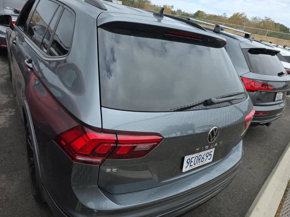 Used 2023 Volkswagen Tiguan SE R-Line FWD image 6