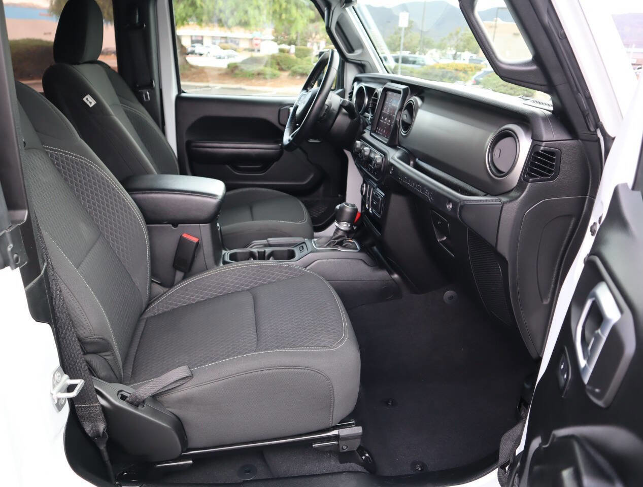 Used 2021 Jeep Wrangler Sport image 37