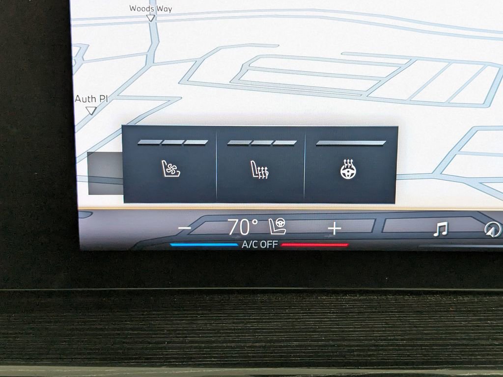 Certified 2024 BMW X5 xDrive40i w/ M Sport Package image 28