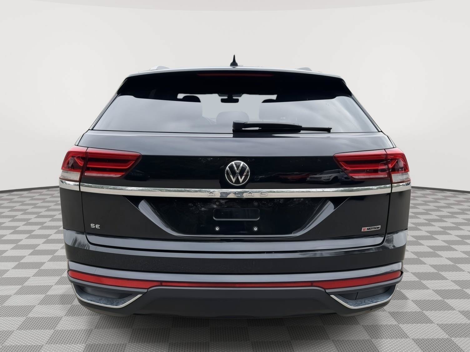 Used 2020 Volkswagen Atlas Cross Sport SE AWD/4WD image 4