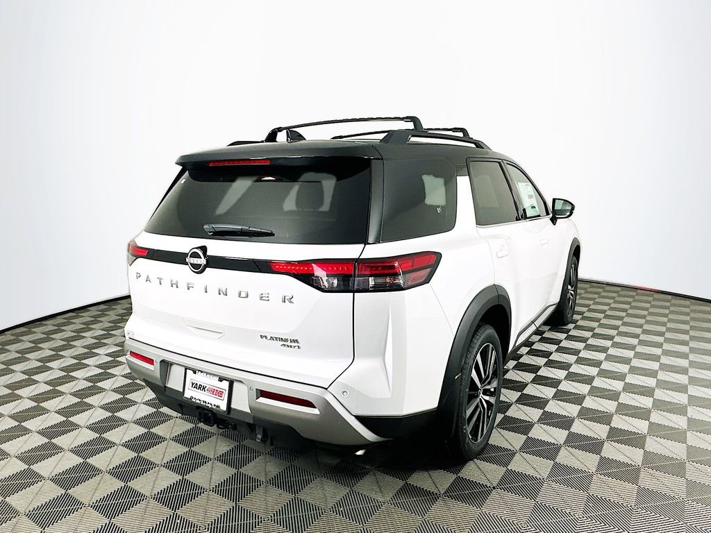 New 2025 Nissan Pathfinder Platinum image 10