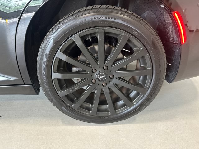 Used 2015 Chrysler 300 Limited w/ 300 Premium Group AWD/4WD image 35