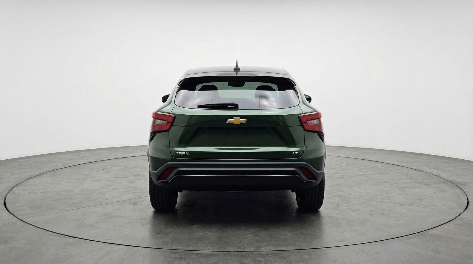 Used 2025 Chevrolet Trax LT image 7