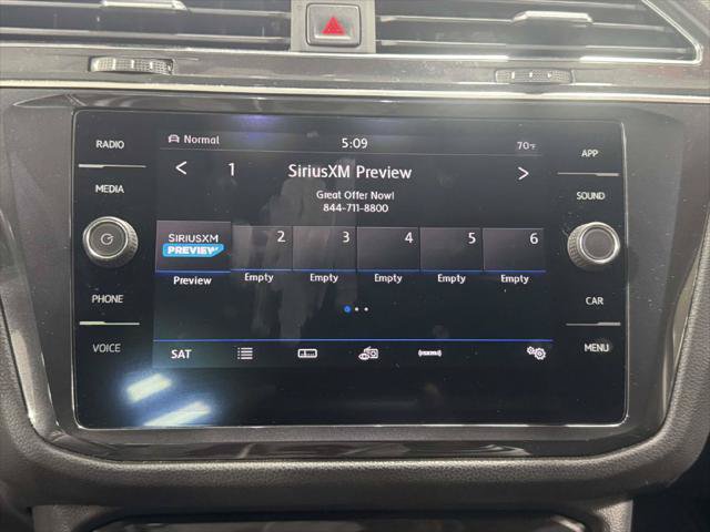 Used 2019 Volkswagen Tiguan SE w/ Panoramic Sunroof Package AWD/4WD image 25