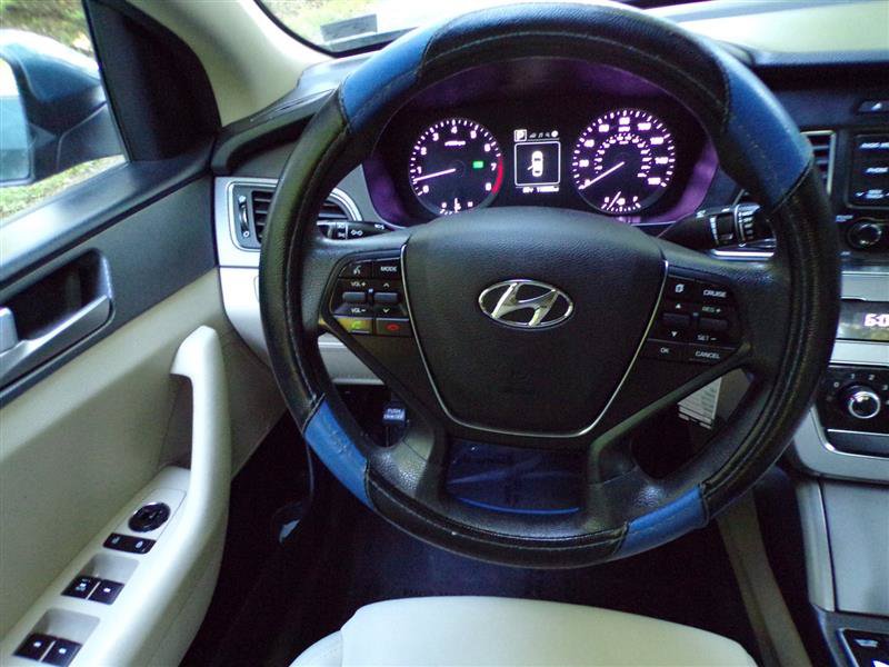Used 2017 Hyundai Sonata SE FWD image 31