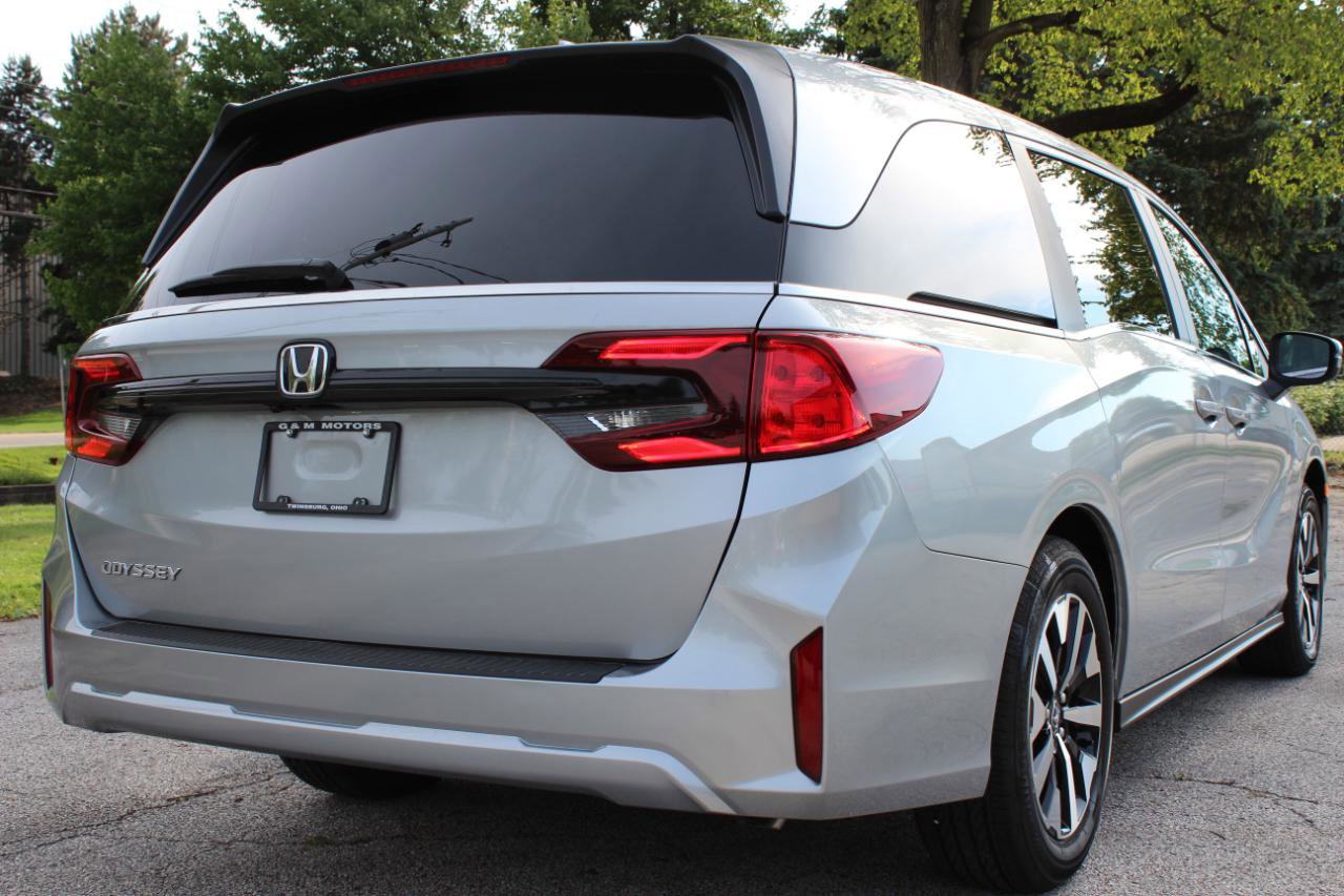 Used 2025 Honda Odyssey EX-L image 7