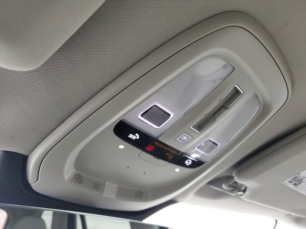 Certified 2024 Volvo XC90 B5 Plus w/ Protection Package Premier image 37