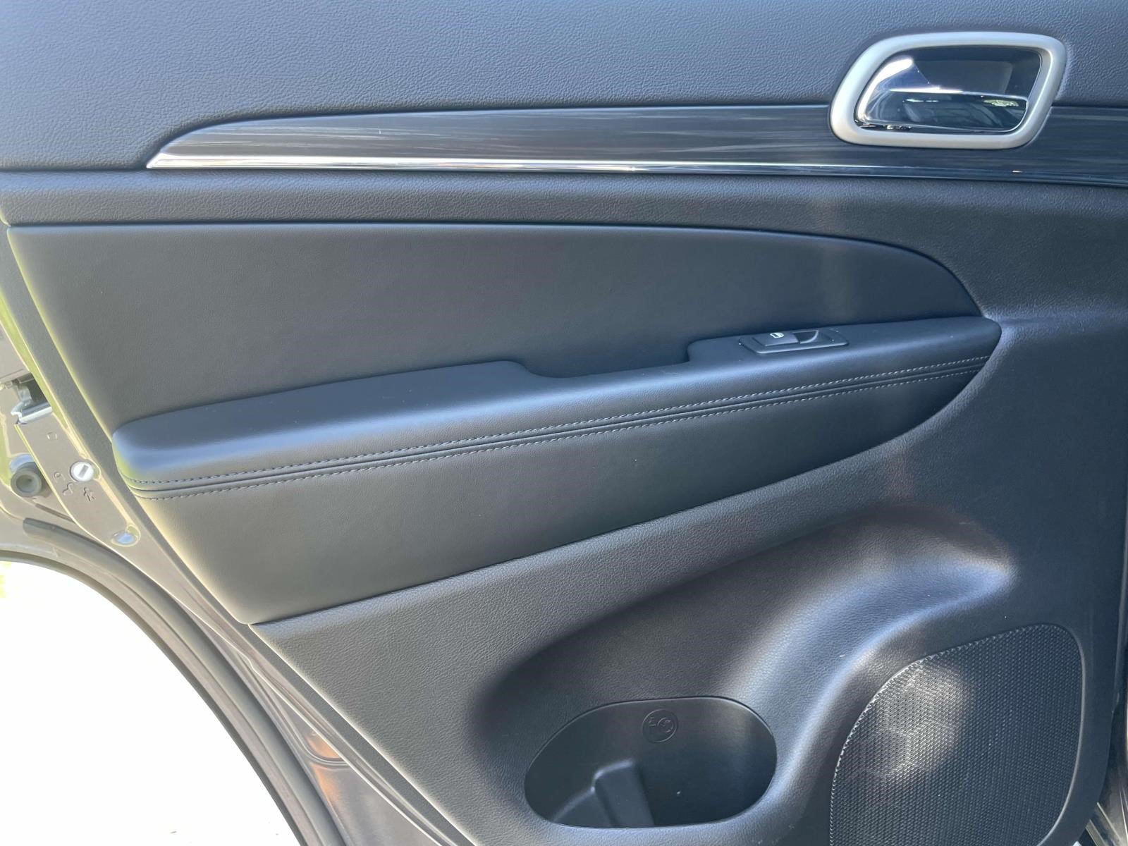 Used 2020 Jeep Grand Cherokee Limited RWD image 13