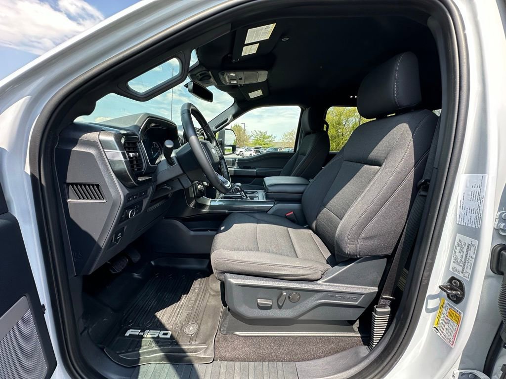 Used 2022 Ford F150 XLT w/ Equipment Group 302A High AWD/4WD image 2