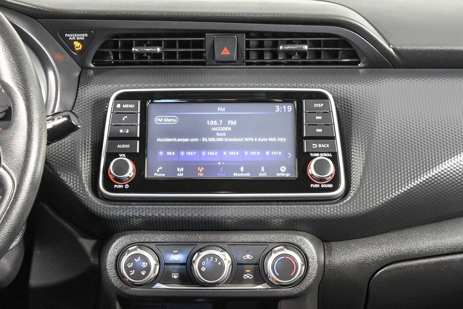 Used 2023 Nissan Kicks S image 15