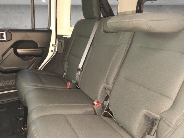 Used 2021 Jeep Wrangler Unlimited Sport AWD/4WD image 28