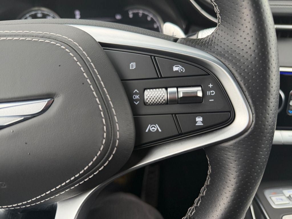 Used 2025 Genesis GV70 3.5T Sport w/ Sport Advanced Package AWD/4WD image 16