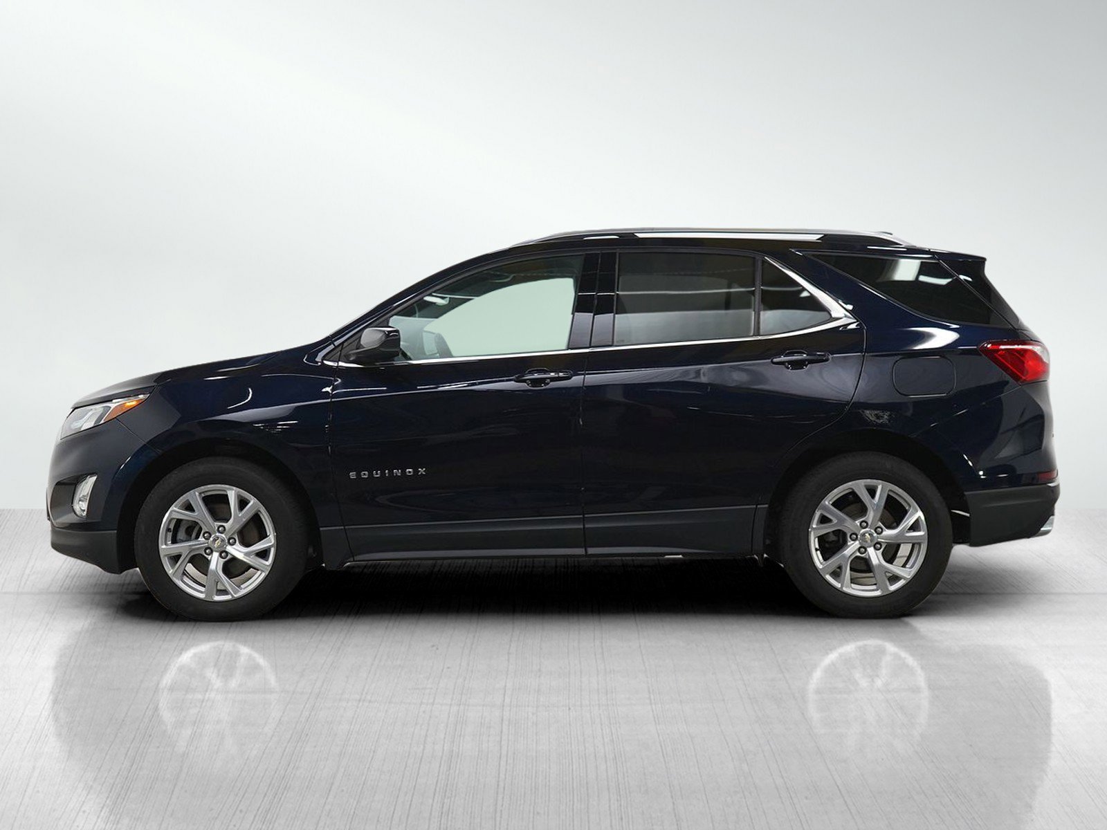 Used 2020 Chevrolet Equinox LT image 2
