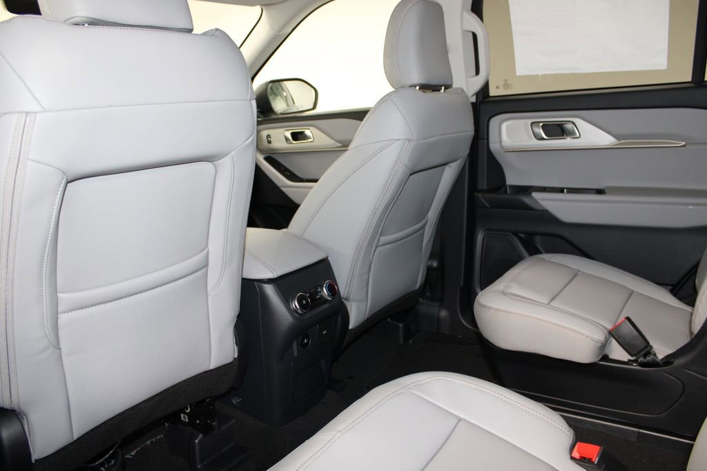 New 2026 Ford Explorer Active image 26