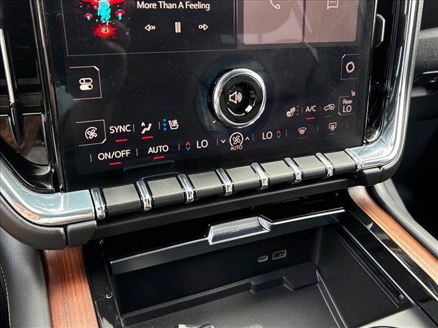 Certified 2025 GMC Yukon Denali AWD/4WD image 16