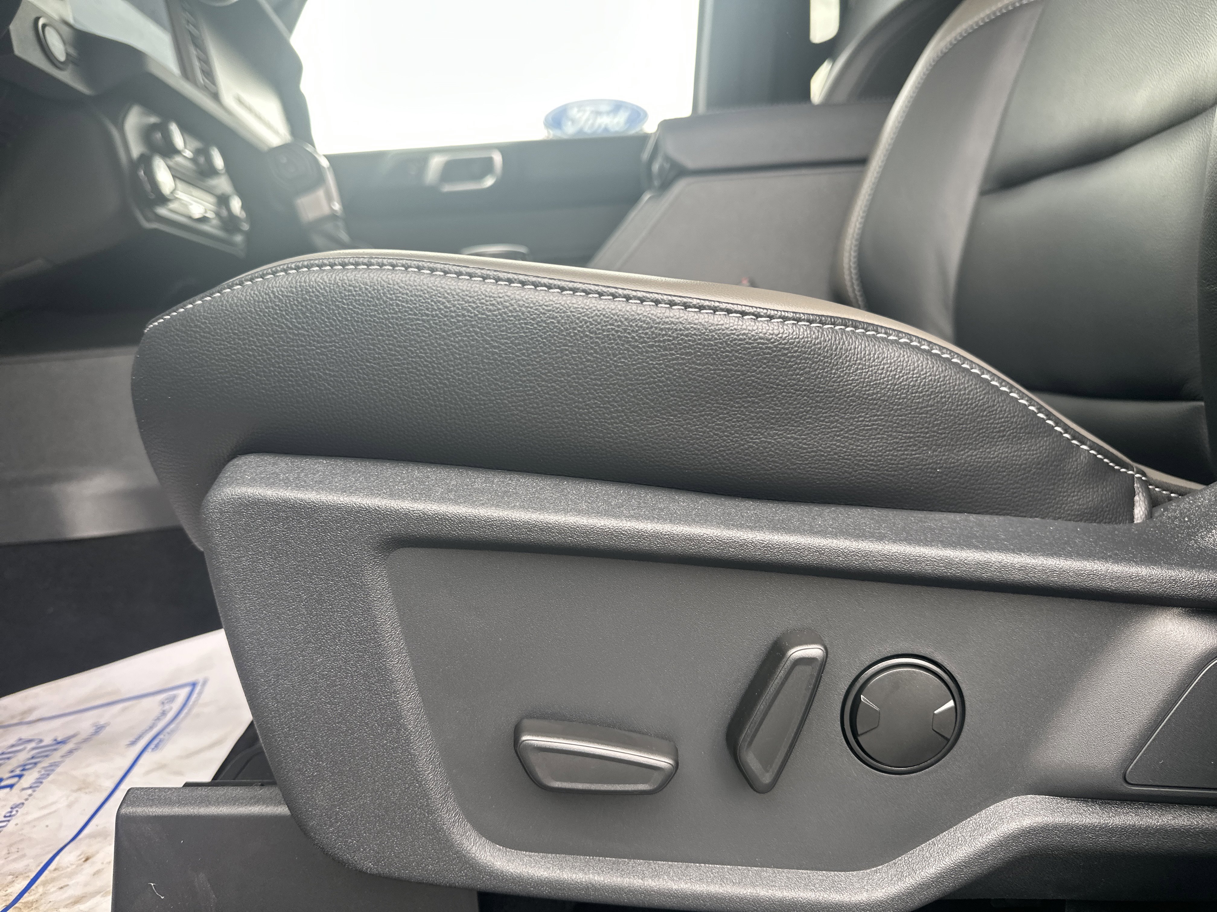 New 2025 Ford Bronco Outer Banks AWD/4WD image 6