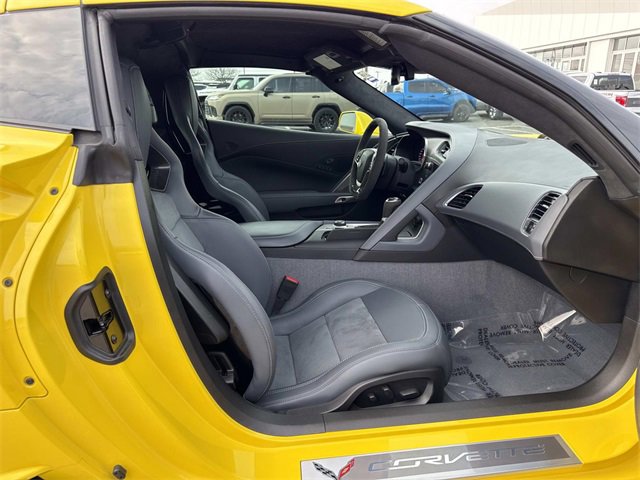 Used 2016 Chevrolet Corvette Z06 w/ 3LZ Preferred Equipment Group image 19