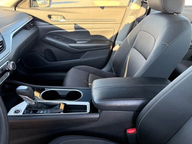 Used 2024 Nissan Altima 2.5 SV image 25