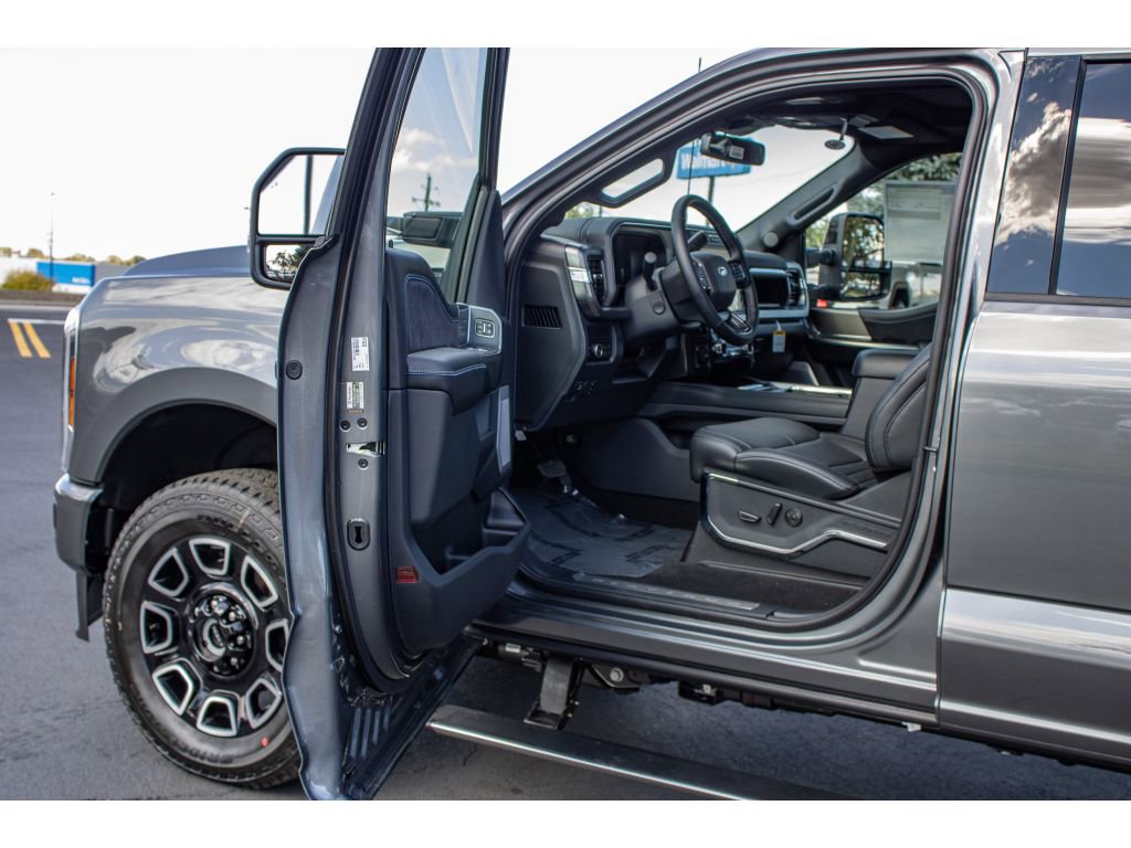 New 2026 Ford F350 Platinum image 18