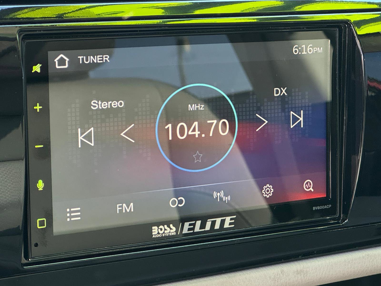 Used 2015 Toyota Corolla LE FWD image 15